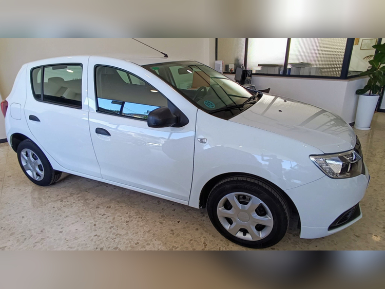 Dacia Sandero Essential foto miniatura